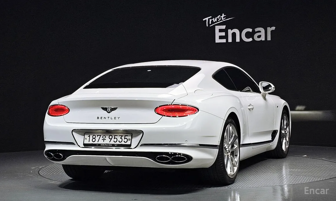 Фото 2 - Bentley Continental GT