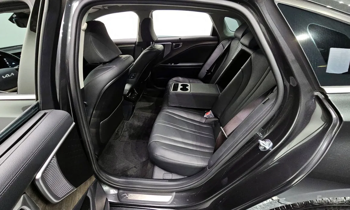 Фото 11 - Kia K8