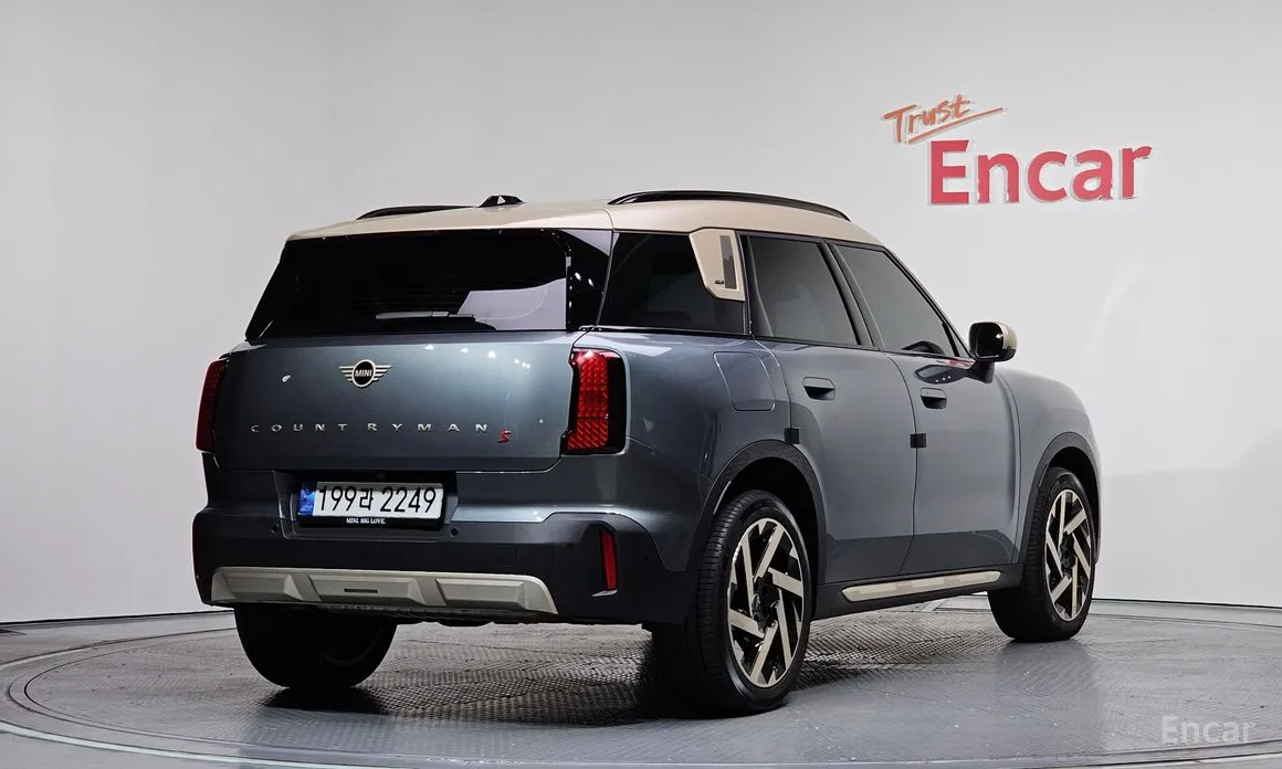 Фото 2 - Mini Countryman