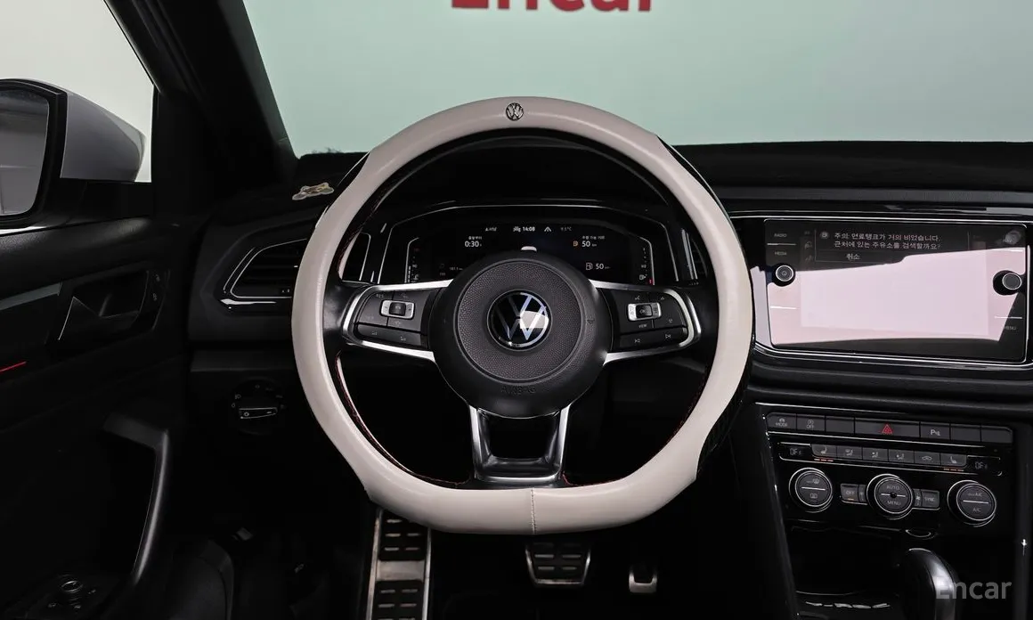 Фото 13 - Volkswagen T-Roc