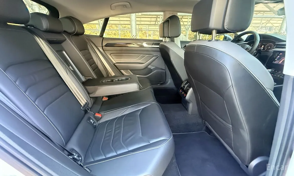 Photo 11 - Volkswagen Arteon