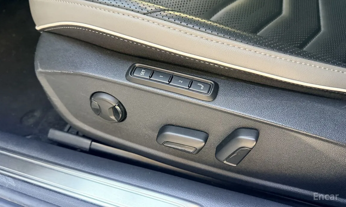 Photo 17 - Volkswagen Arteon