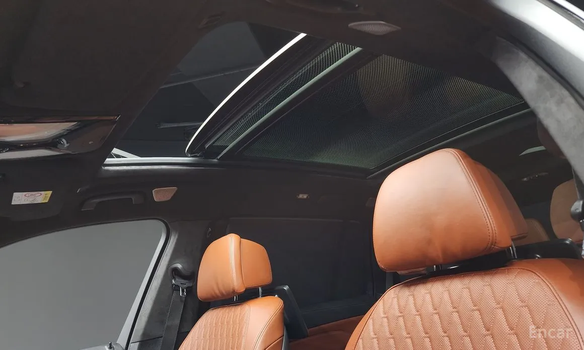 Фото 18 - BMW X7