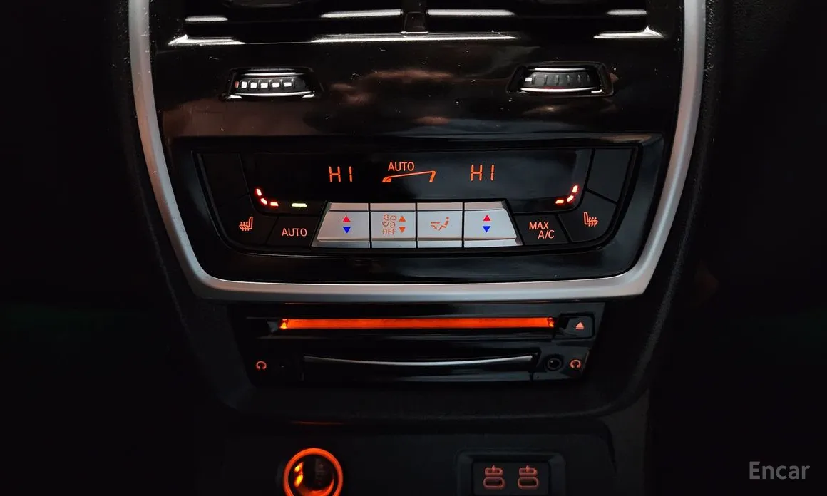 Фото 19 - BMW X7