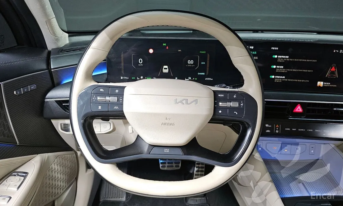 Фото 14 - Kia K8