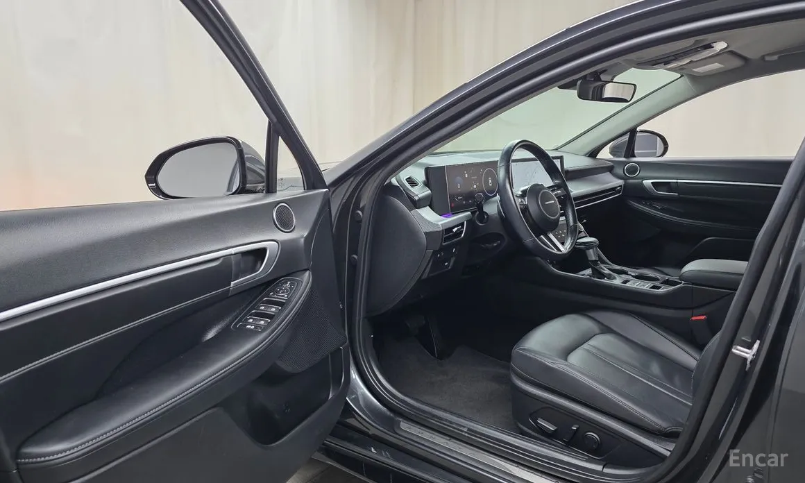 Фото 10 - Hyundai Sonata