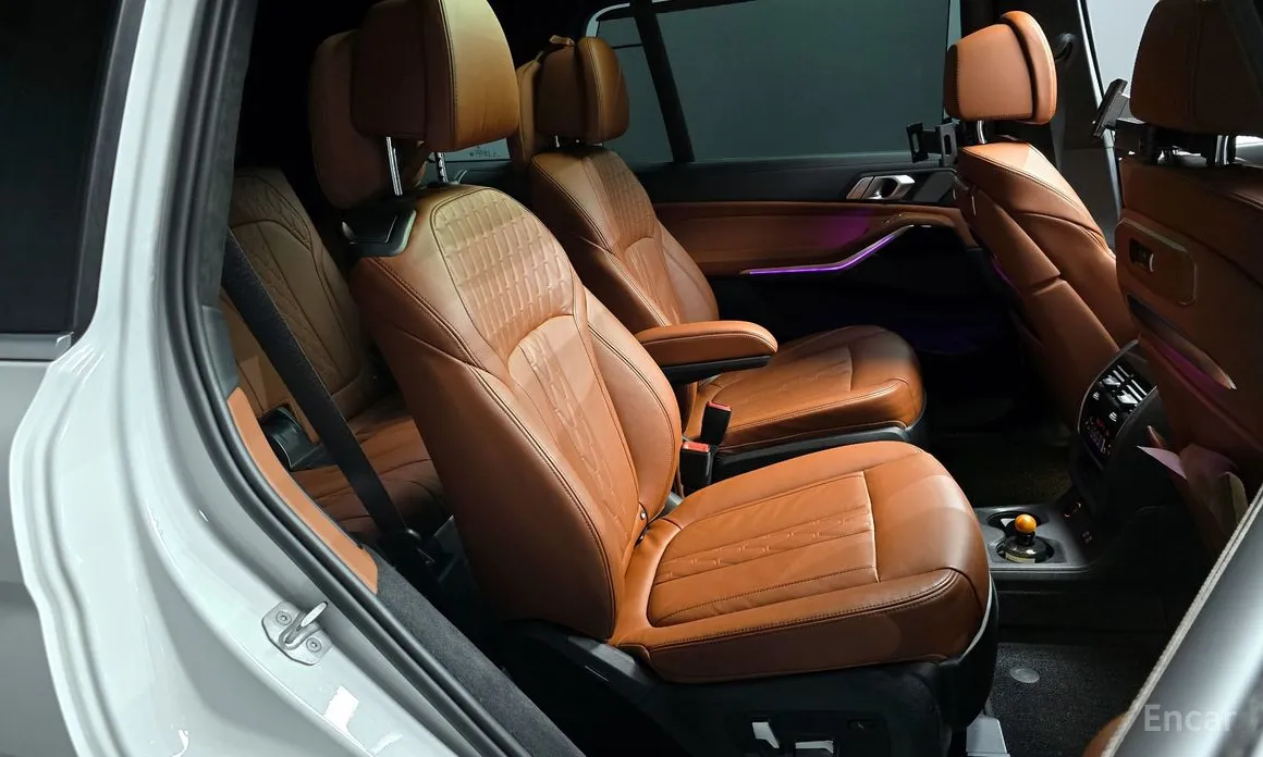 Фото 12 - BMW X7