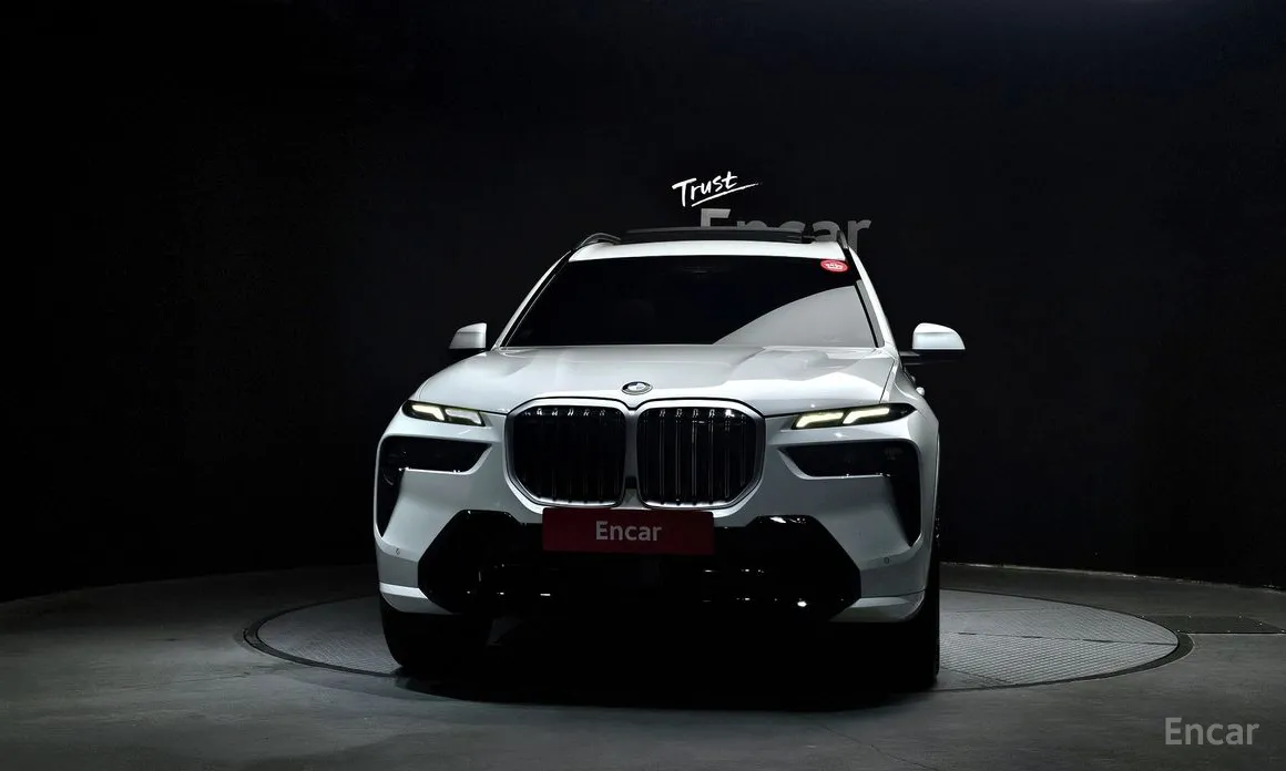 Фото 3 - BMW X7