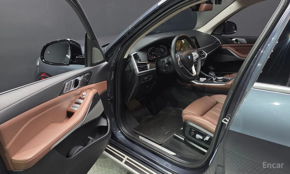 Фото 10 - BMW X7