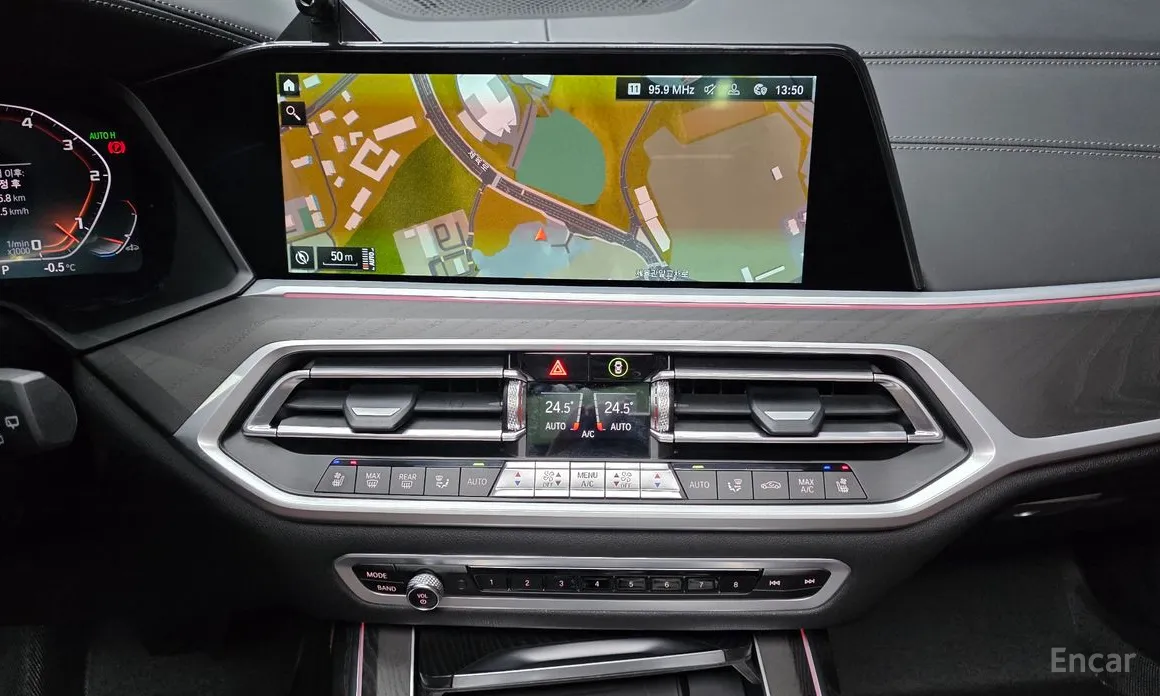 Фото 15 - BMW X7