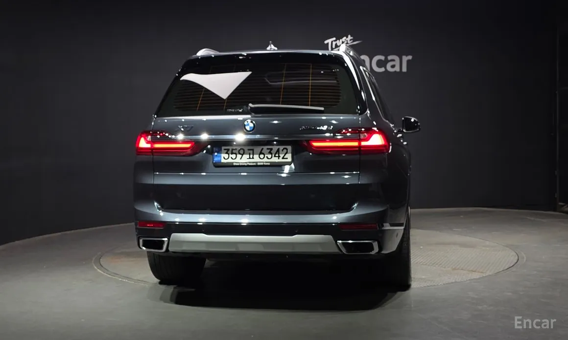 Фото 4 - BMW X7