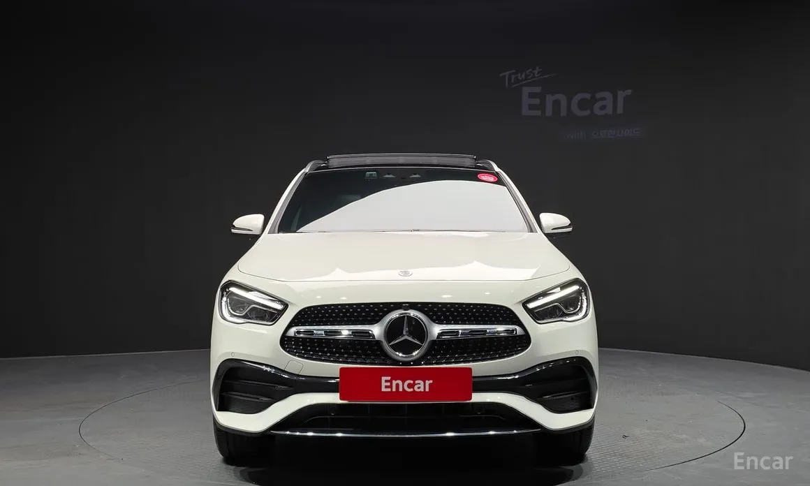 Фото 3 - Mercedes-Benz GLA-Class