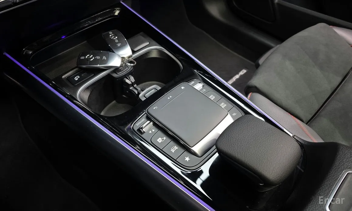 Фото 9 - Mercedes-Benz GLA-Class