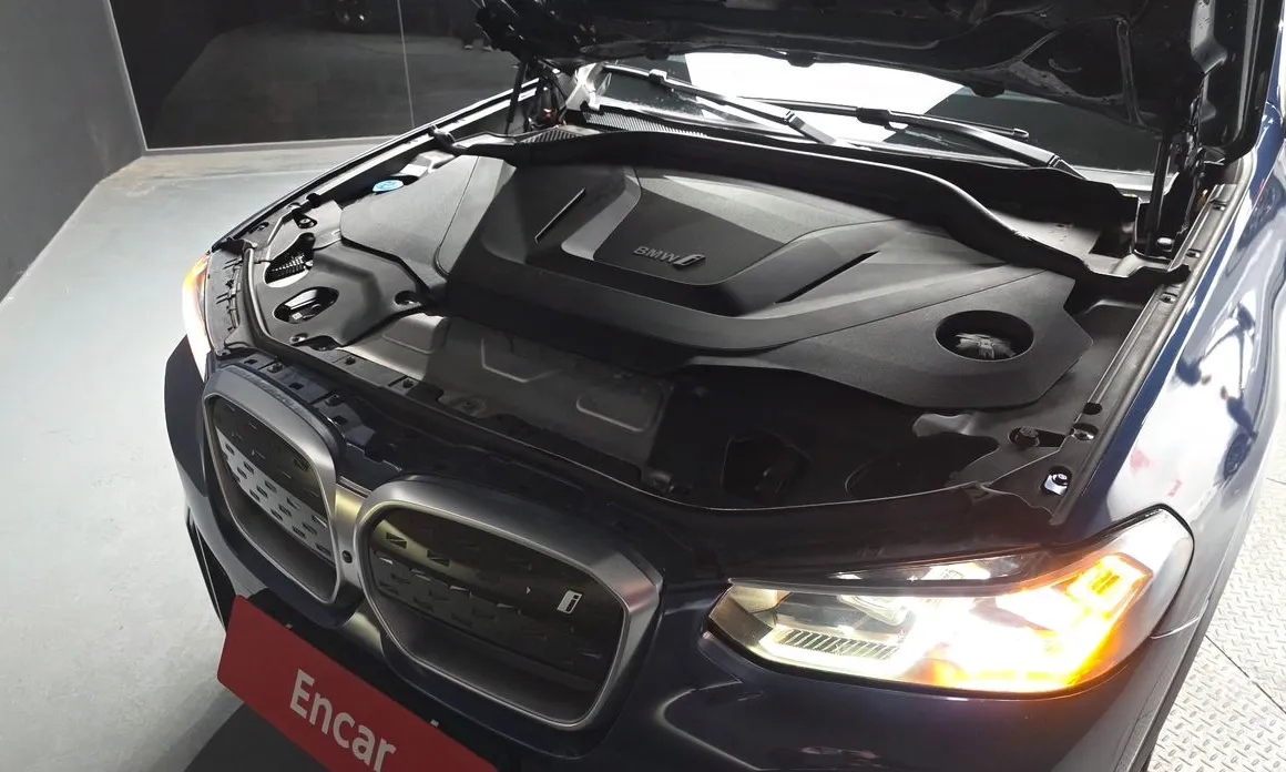 Фото 6 - BMW iX3