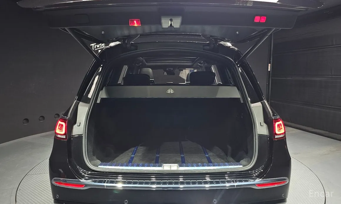 Фото 20 - Mercedes-Benz GLS-Class