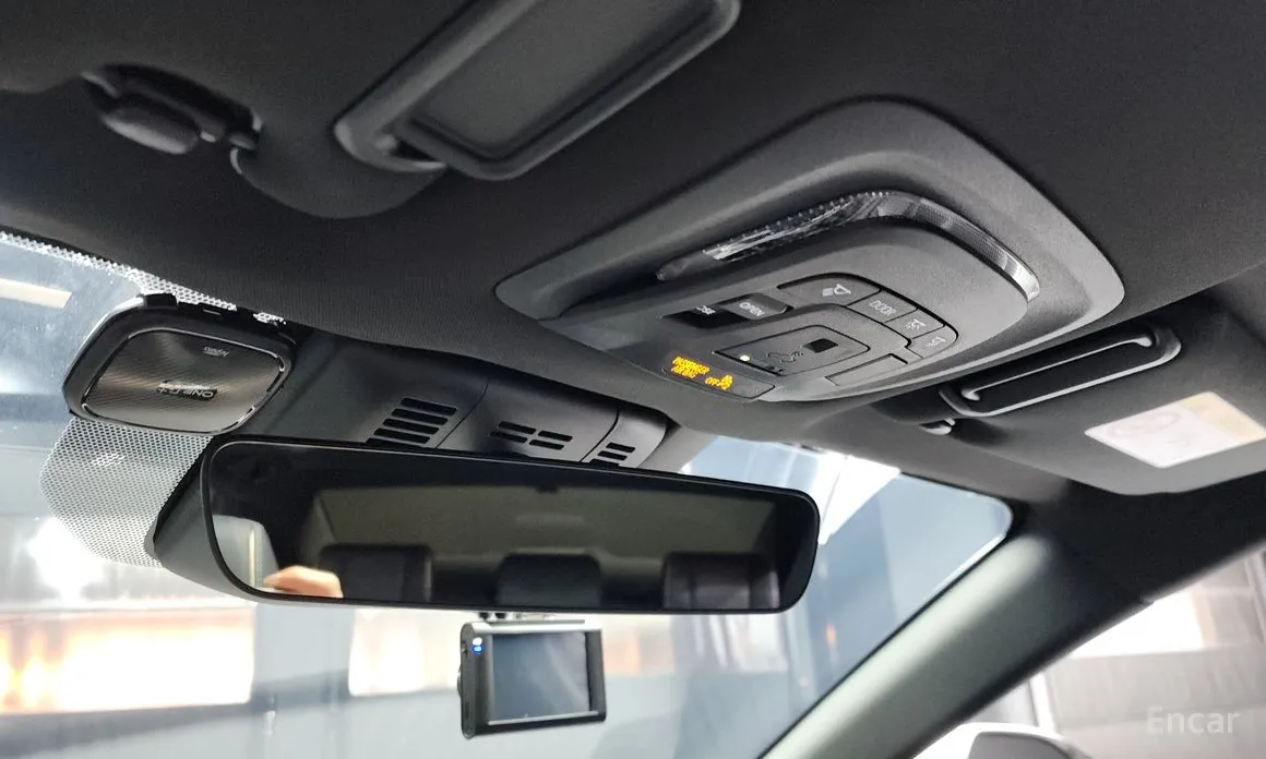 Фото 17 - Toyota Crown