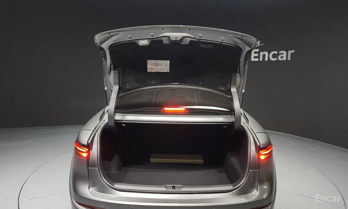 Фото 20 - Toyota Crown