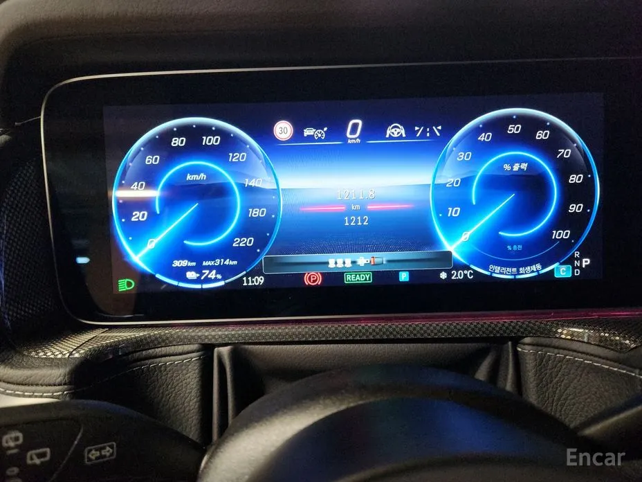 Фото 11 - Mercedes-Benz G-Class