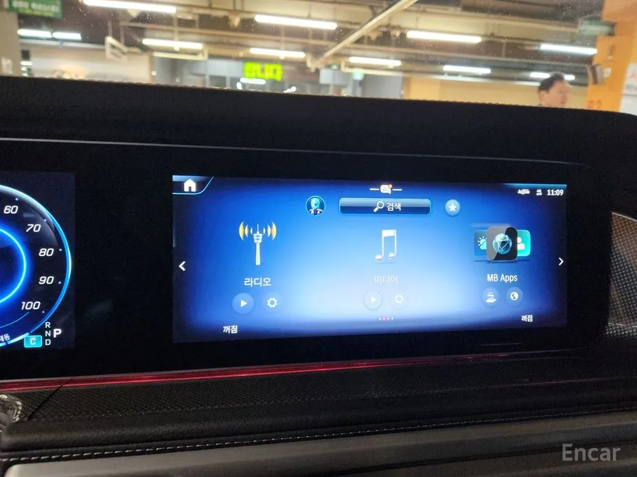 Фото 12 - Mercedes-Benz G-Class