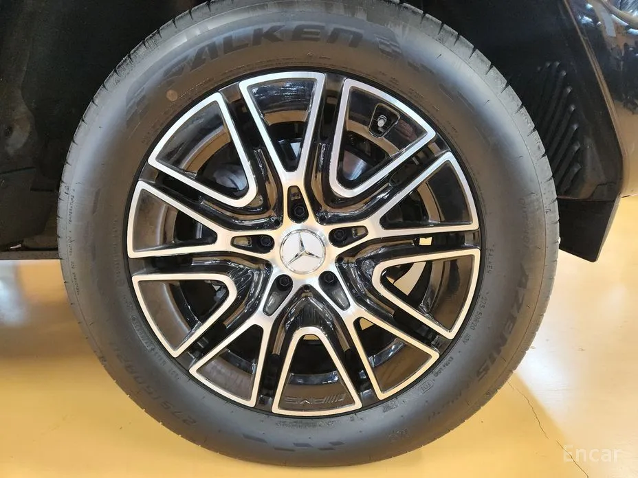 Фото 4 - Mercedes-Benz G-Class