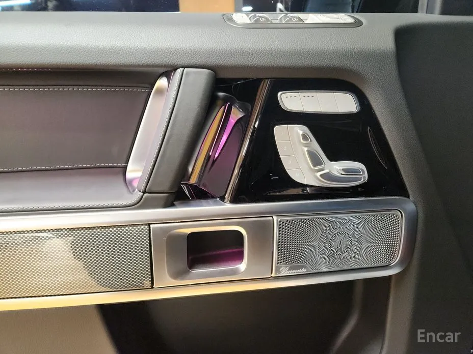 Фото 9 - Mercedes-Benz G-Class