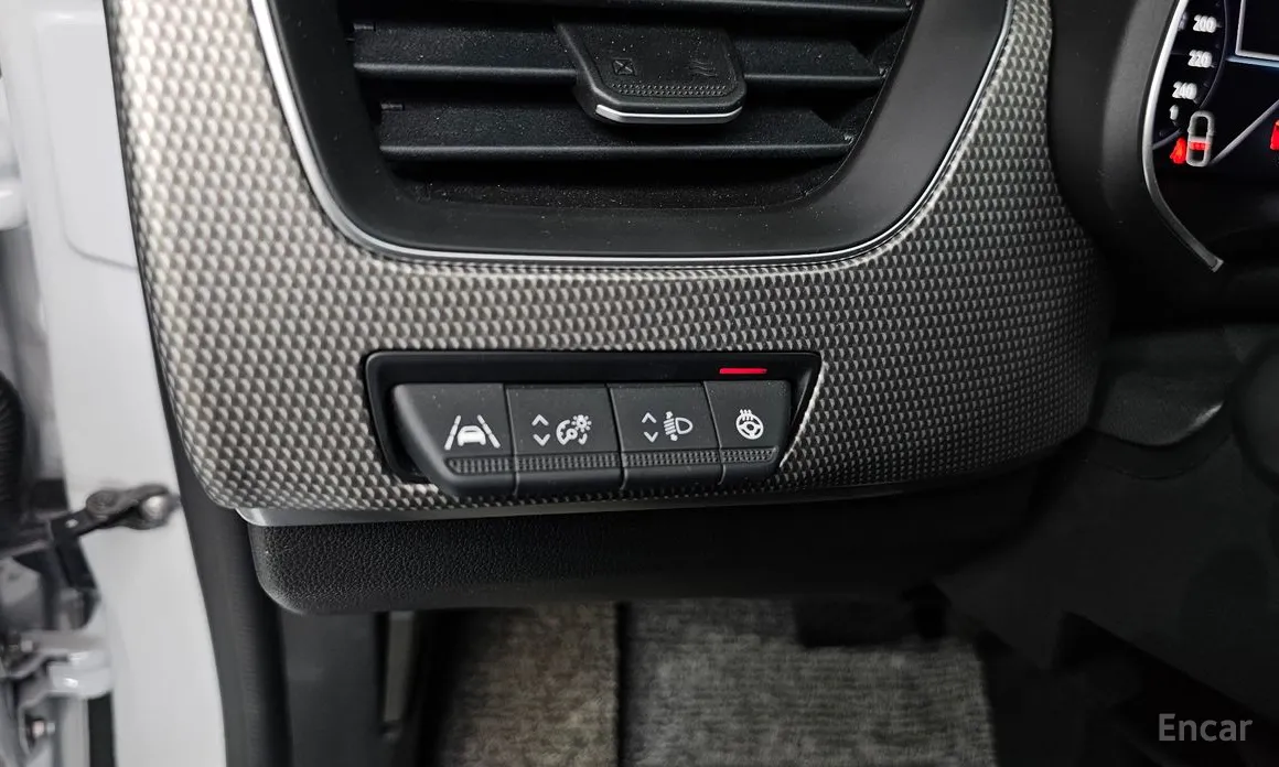 Фото 18 - Renault XM3