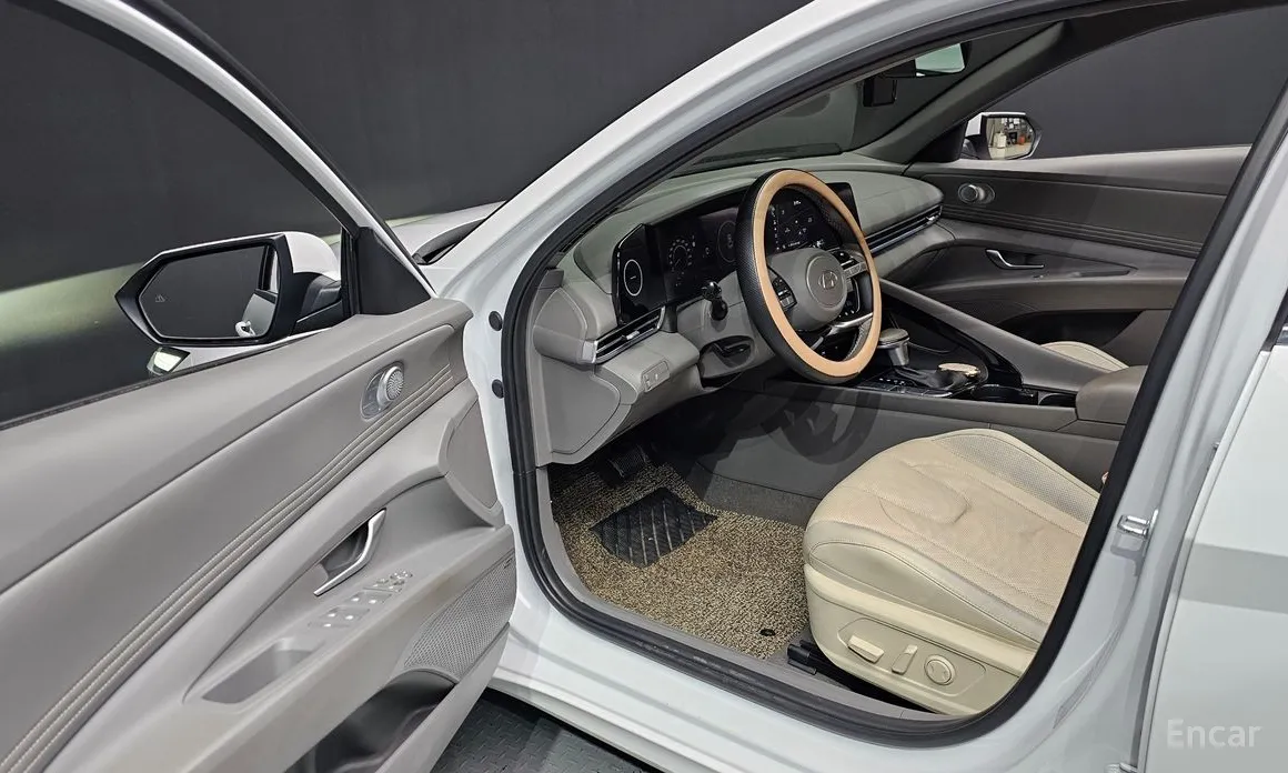 Фото 10 - Hyundai Avante