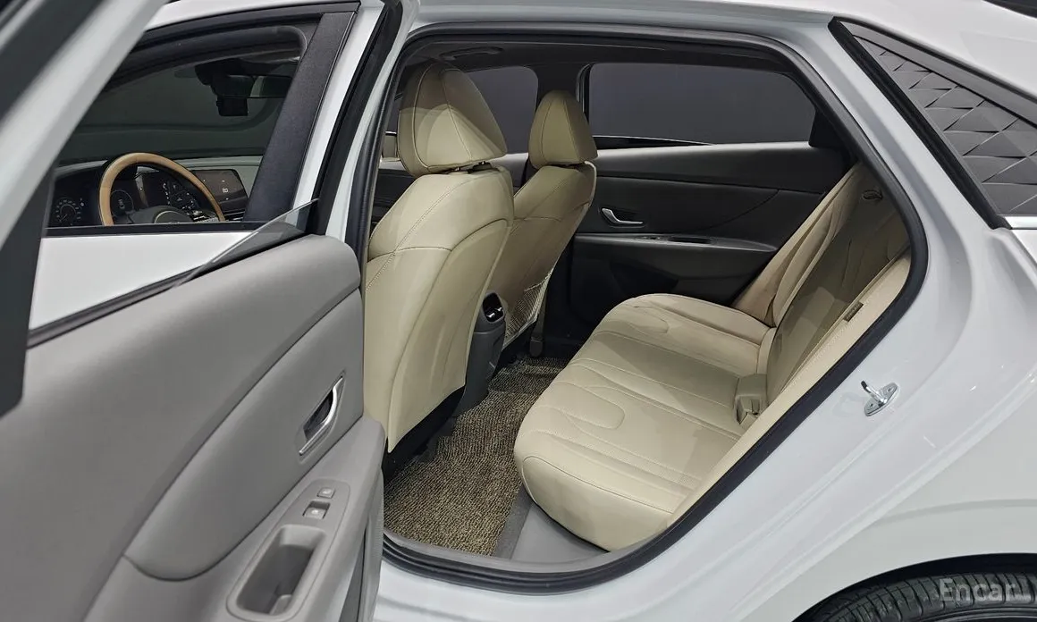 Фото 12 - Hyundai Avante