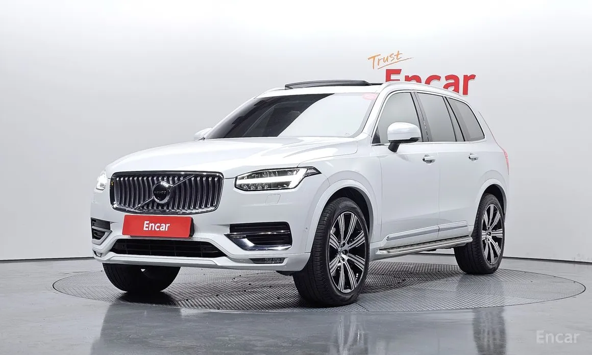 Фото 1 - Volvo XC90