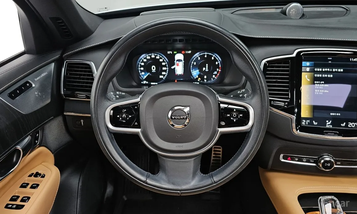 Фото 13 - Volvo XC90