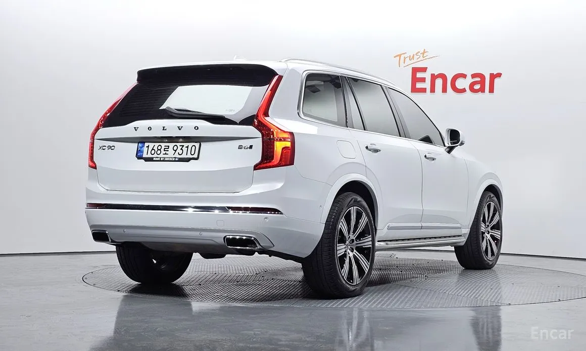 Фото 2 - Volvo XC90