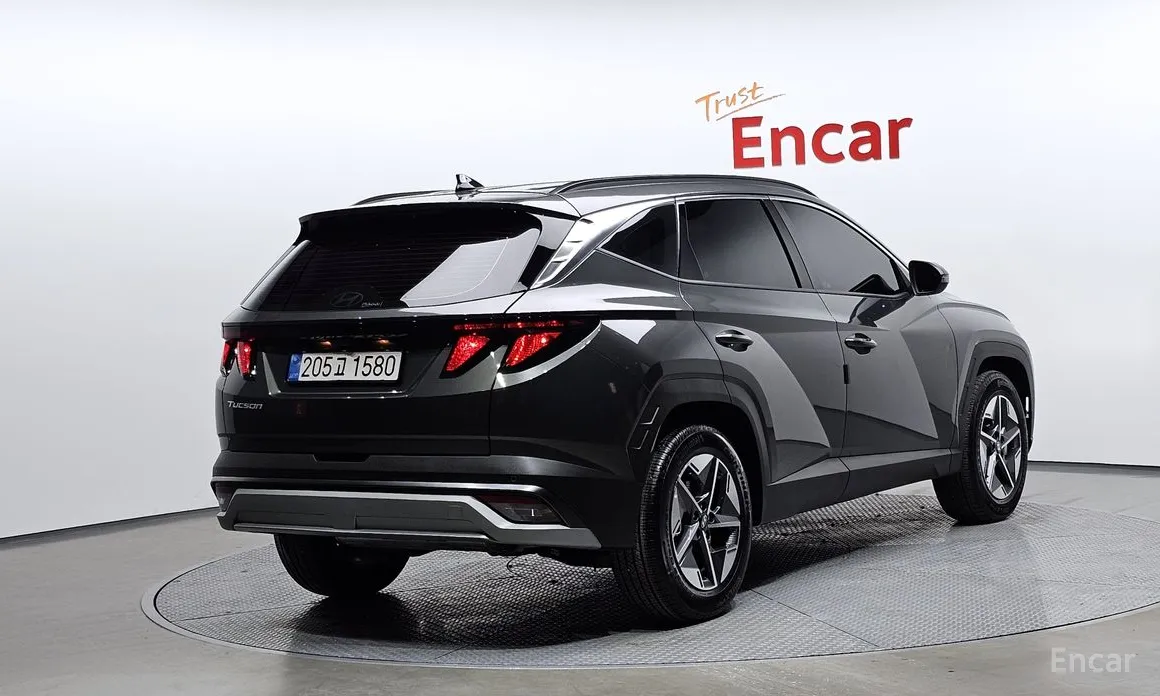 Фото 2 - Hyundai Tucson