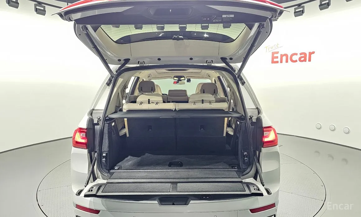 Фото 20 - BMW X7