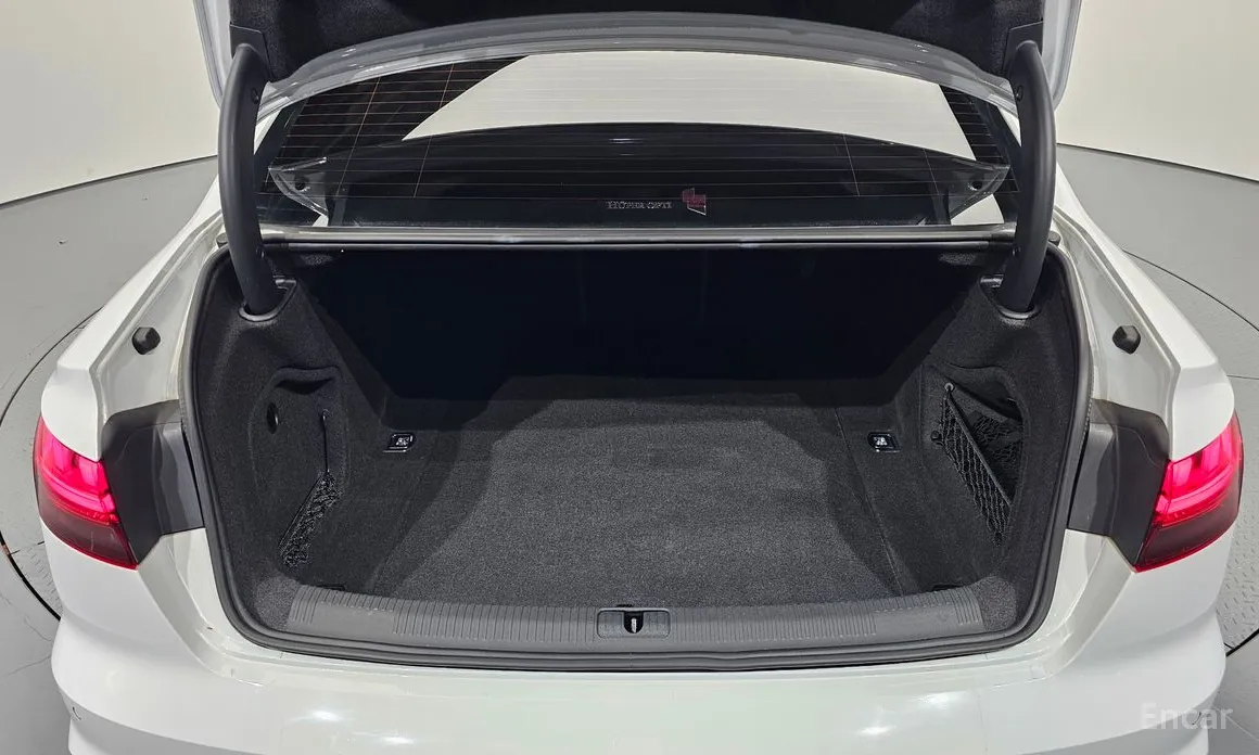 Фото 20 - Audi A4