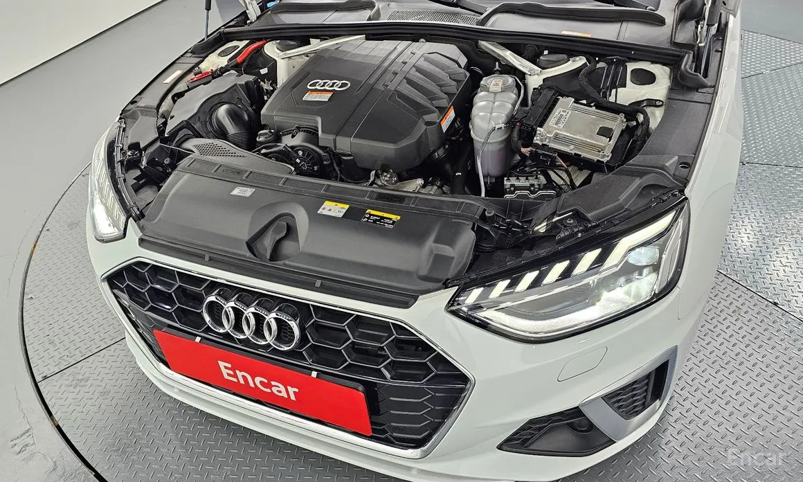 Фото 6 - Audi A4