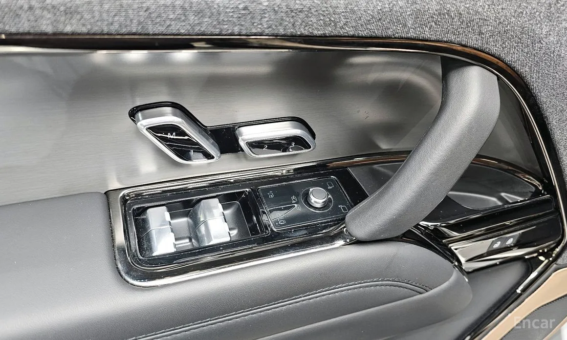 Фото 14 - Land Rover Range Rover Sport