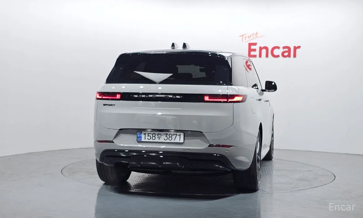 Фото 4 - Land Rover Range Rover Sport