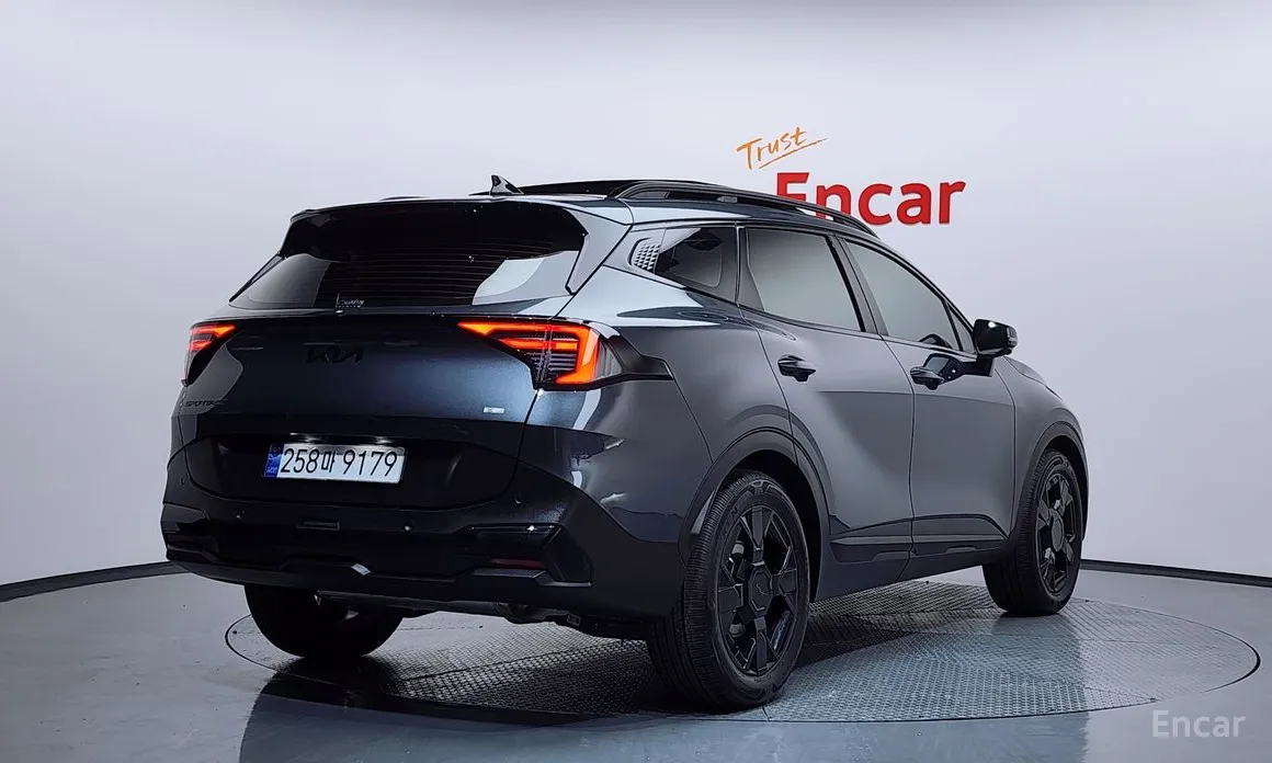 Фото 2 - Kia Sportage