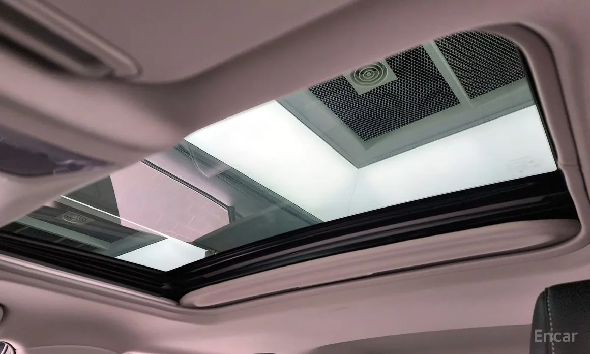 Фото 18 - Toyota RAV4