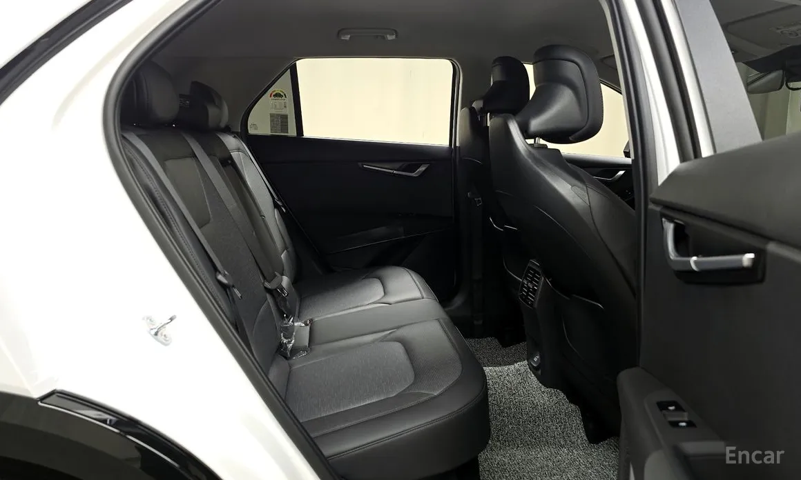 Фото 12 - Kia Niro