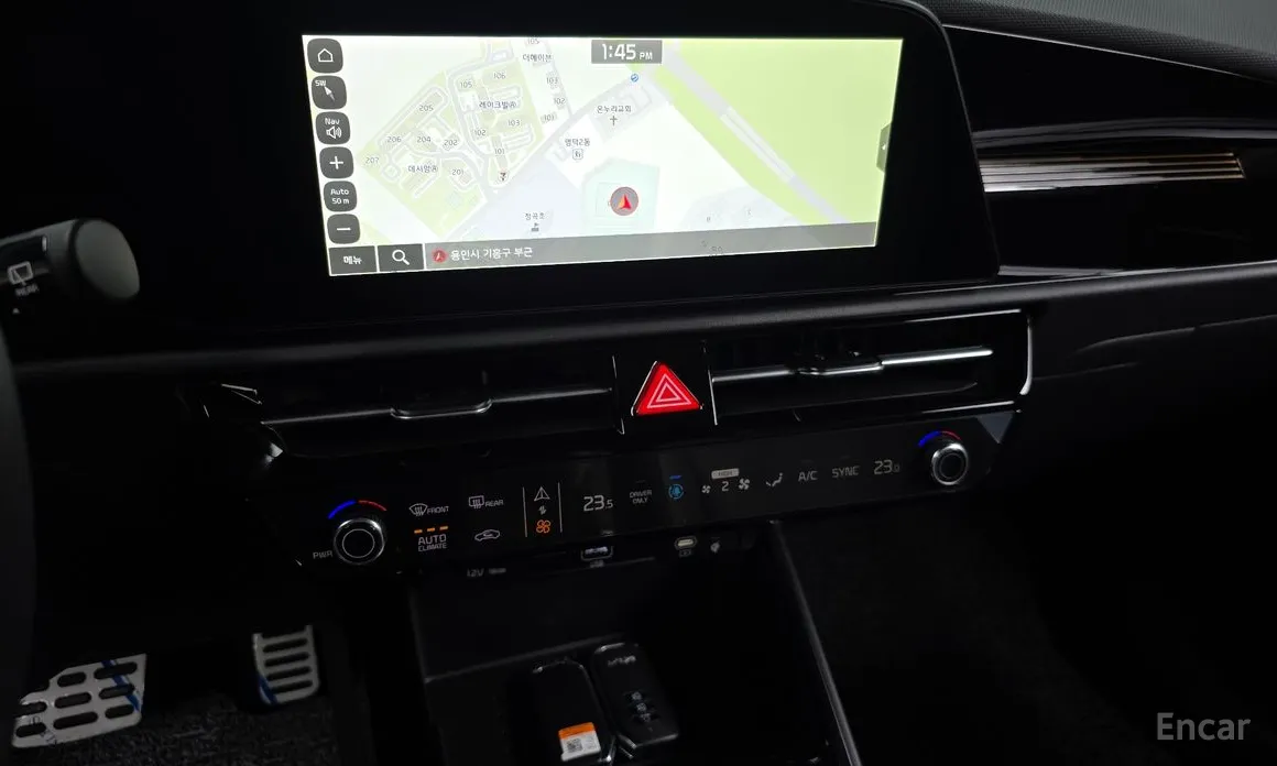 Фото 14 - Kia Niro