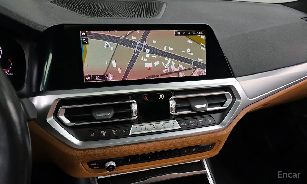 Photo 14 - BMW 3 Series