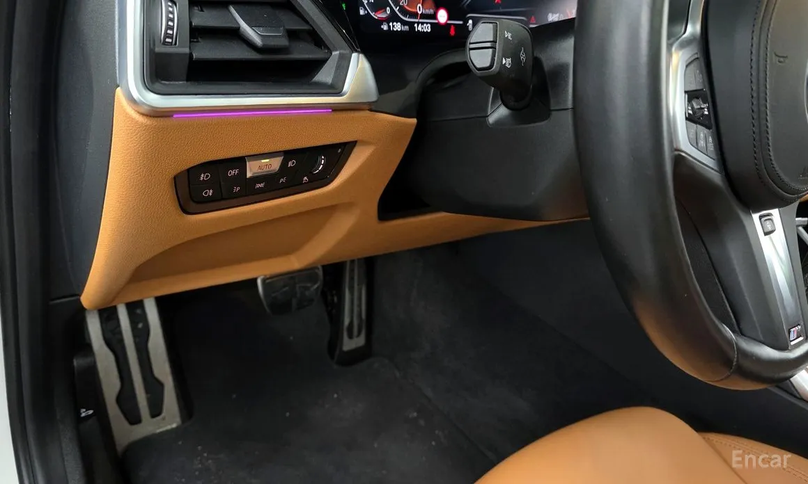 Photo 18 - BMW 3 Series