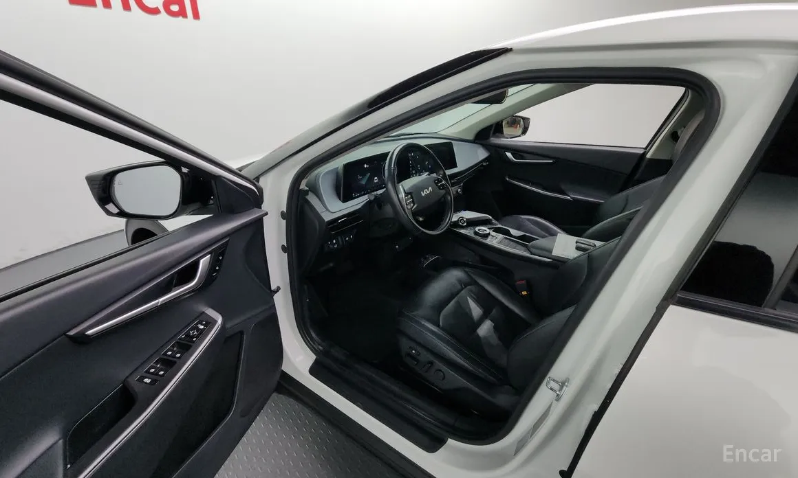Фото 10 - Kia EV6