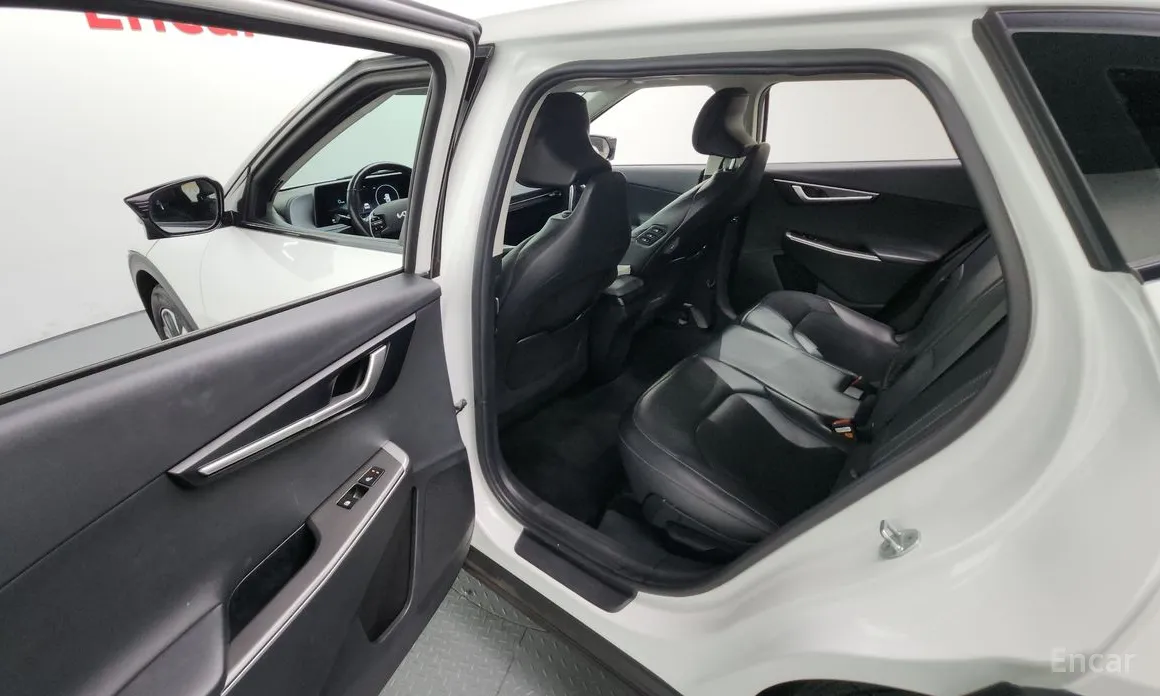 Фото 12 - Kia EV6