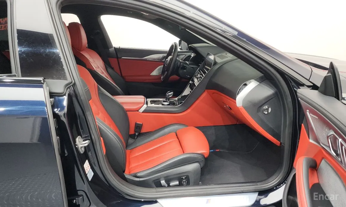 Фото 11 - BMW 8 Series