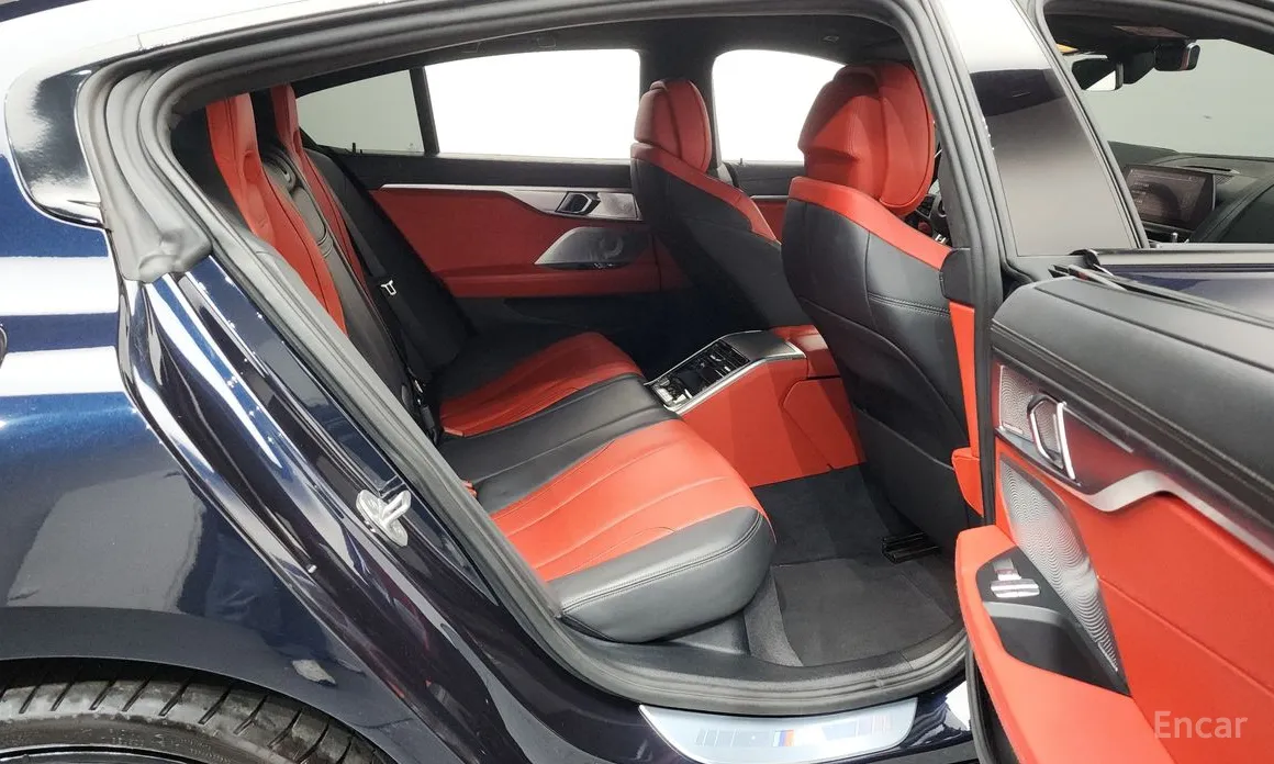 Фото 12 - BMW 8 Series