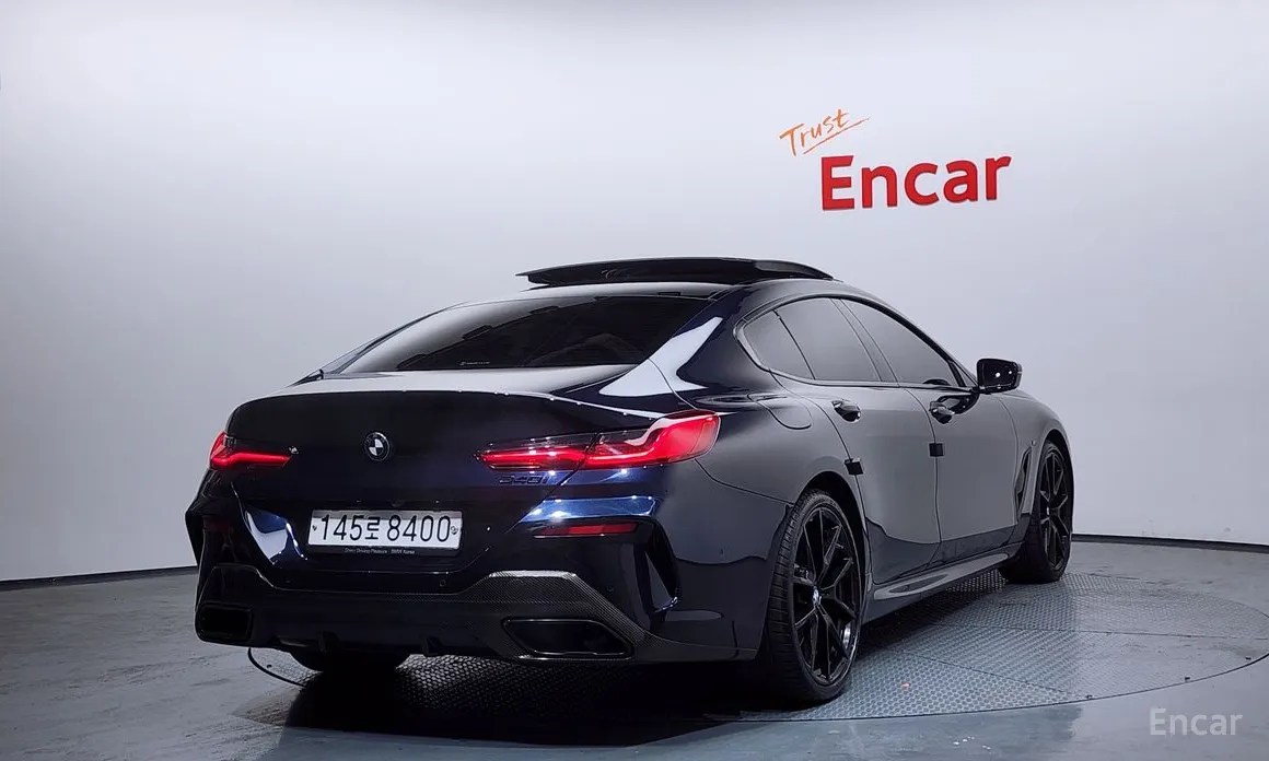 Фото 2 - BMW 8 Series