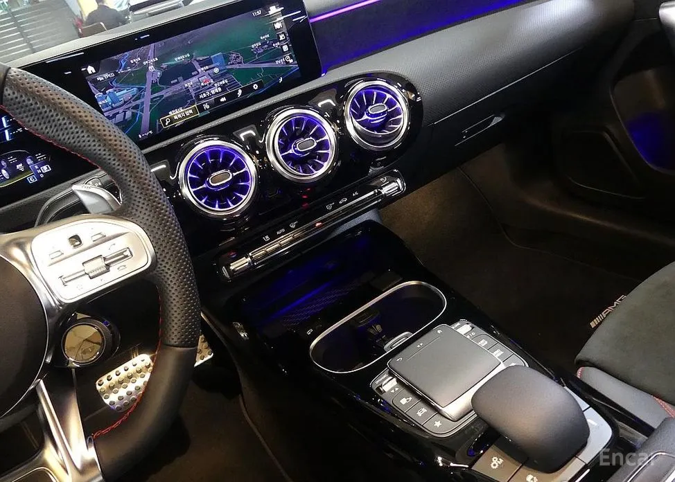 Фото 13 - Mercedes-Benz A-Class