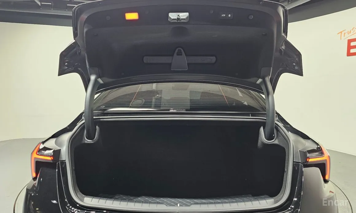 Фото 20 - Kia K8